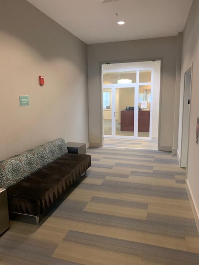 Signature Executive Excellence: 147 2nd Ave S, Saint Petersburg, FL 33701